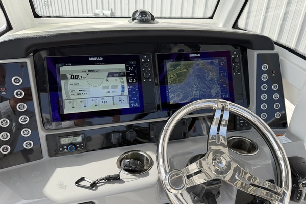 26ft Robalo Yacht For Sale