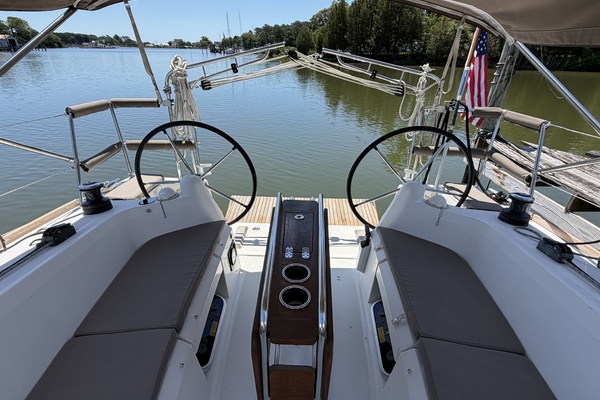 Magic 34ft Jeanneau Yacht For Sale