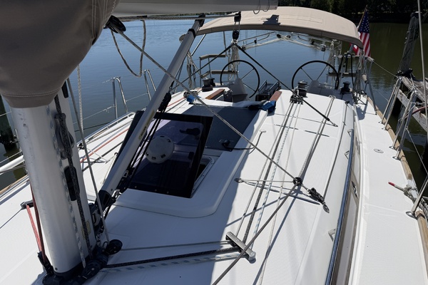 Magic 34ft Jeanneau Yacht For Sale