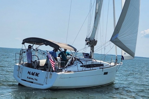 Magic 34ft Jeanneau Yacht For Sale