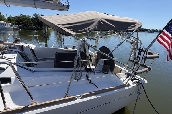 Magic 34ft Jeanneau Yacht For Sale