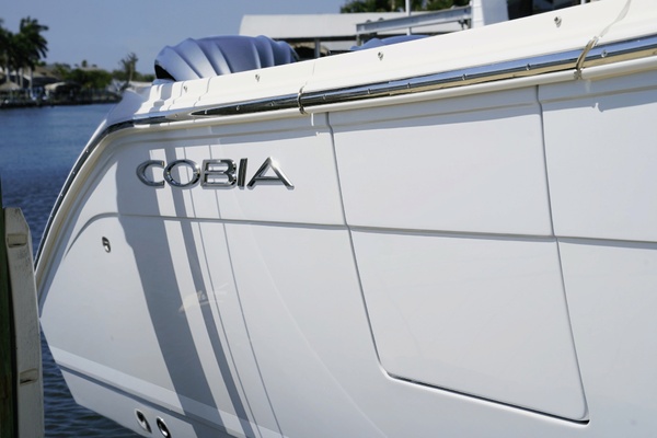 32ft Cobia Yacht For Sale