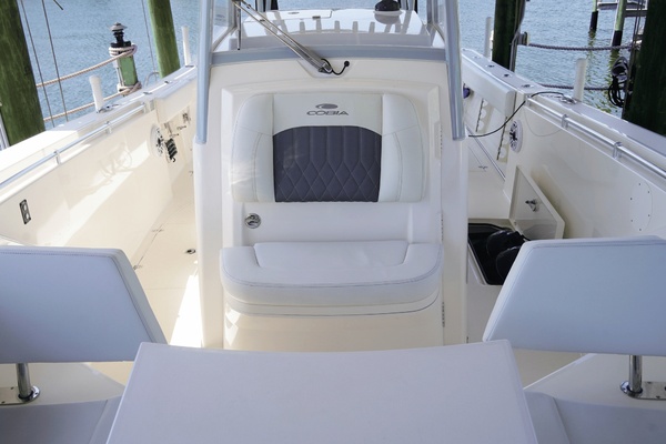 32ft Cobia Yacht For Sale