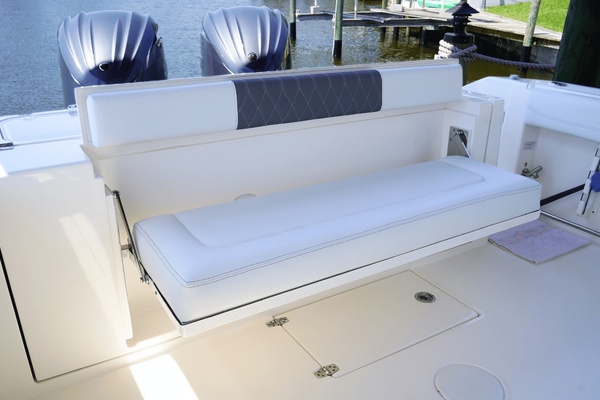 32ft Cobia Yacht For Sale
