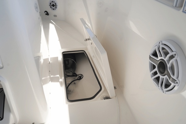 32ft Cobia Yacht For Sale