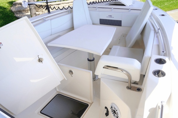 2023 Cobia 32