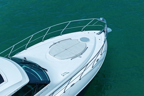 2014 Cruisers Yachts 48