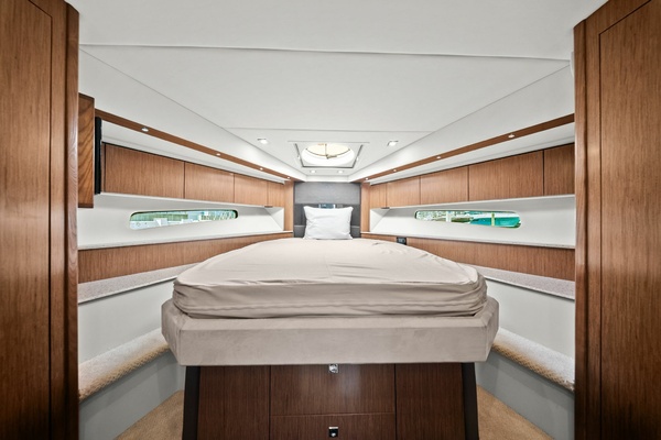 Freedom 48ft Cruisers Yachts Yacht For Sale