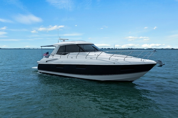 48-ft-Cruisers Yachts-2014-48 Cantius-Freedom Sarasota Florida United States  yacht for sale