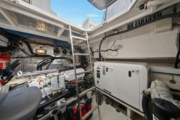 2014 Cruisers Yachts 48