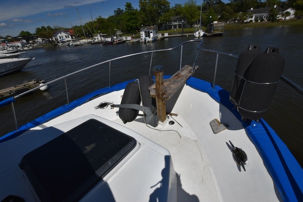 The Queen 34ft Marine Trader Yacht For Sale