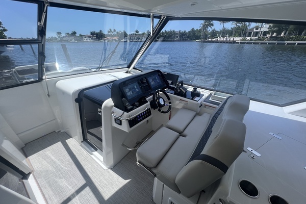 2025 Aquila 36
