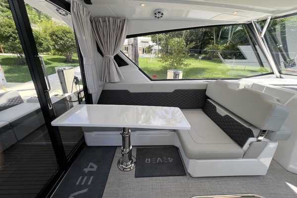 36ft Aquila Yacht For Sale