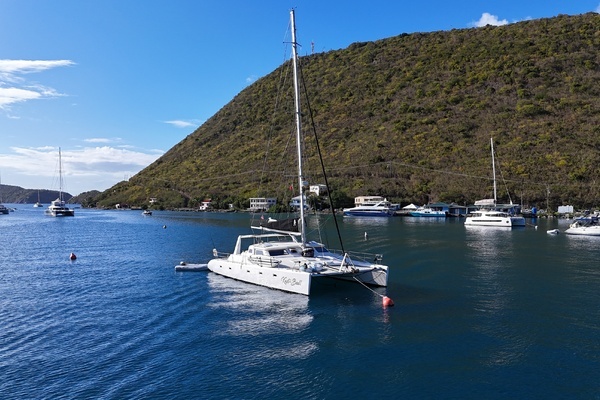 Photo of the 2001 Voyage Yachts 500 " Turquoise Turtle       "