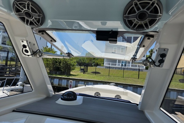 32ft Solace Yacht For Sale