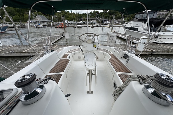 Carpe Ventum 42ft Beneteau Yacht For Sale