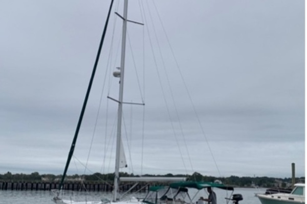 2003 Beneteau 423 motoring