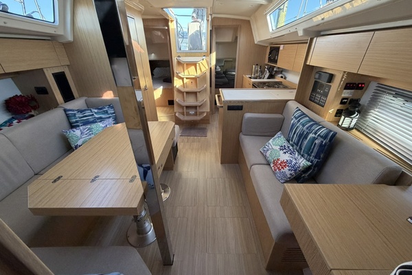 Wave Dancer 38ft Bavaria Yacht For Sale