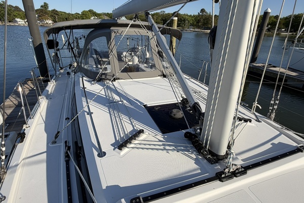 Wave Dancer 38ft Bavaria Yacht For Sale