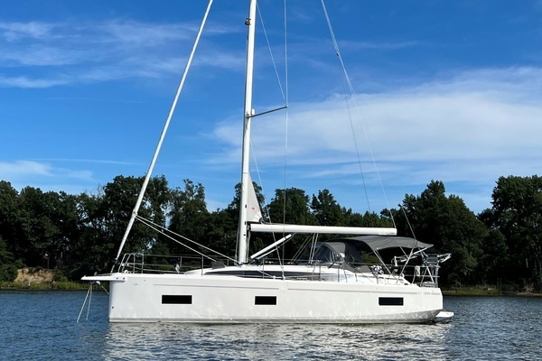 38-ft-Bavaria-2022-C38-Wave Dancer Rock Hall Maryland United States  yacht for sale