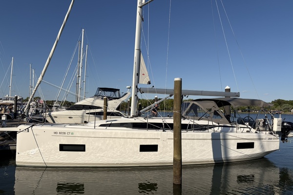 Wave Dancer 38ft Bavaria Yacht For Sale