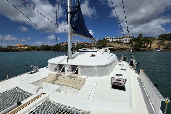 Sogno di Piu 44ft Lagoon Yacht For Sale