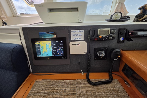 Sogno di Piu 44ft Lagoon Yacht For Sale