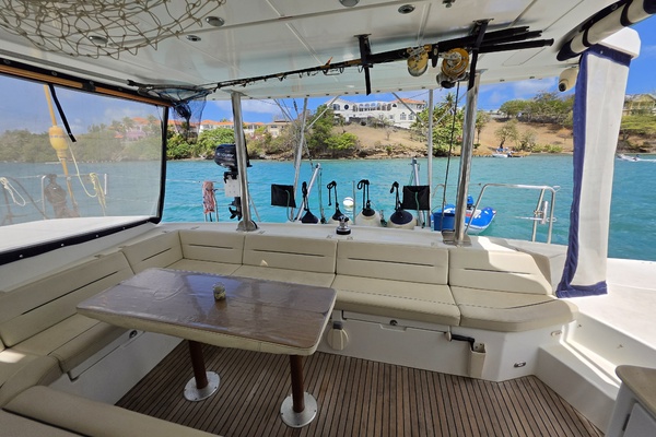 Sogno di Piu 44ft Lagoon Yacht For Sale