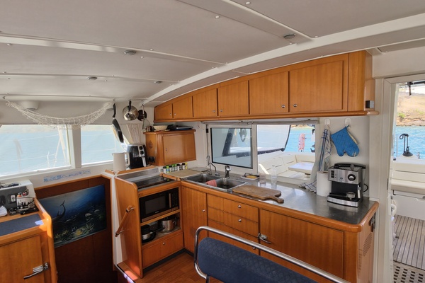 Sogno di Piu 44ft Lagoon Yacht For Sale