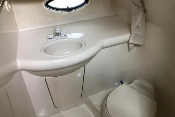 2006 Bayliner 325 34ft Bayliner Yacht For Sale