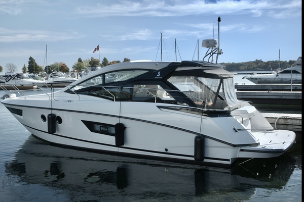 39ft Beneteau Yacht For Sale