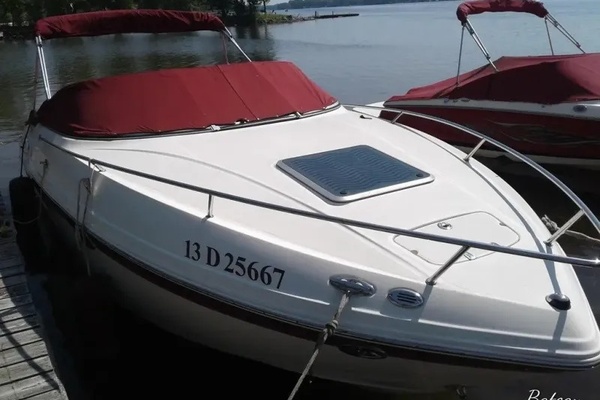2004 Chaparral 235 SSi 23ft Chaparral Yacht For Sale
