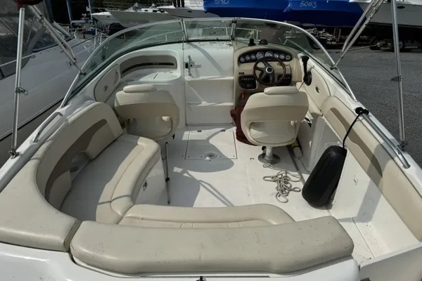 2004 Chaparral 235 SSi 23ft Chaparral Yacht For Sale