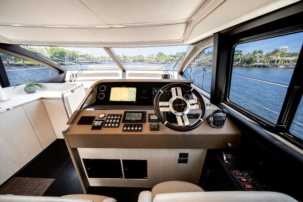 50ft Azimut Yacht For Sale