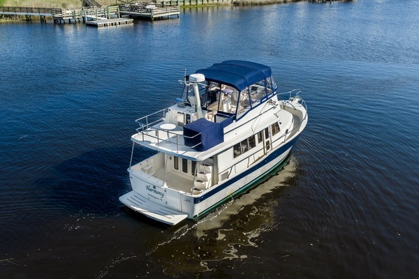 Photo of the 2009 Mainship Expedition 40 "Harmony"