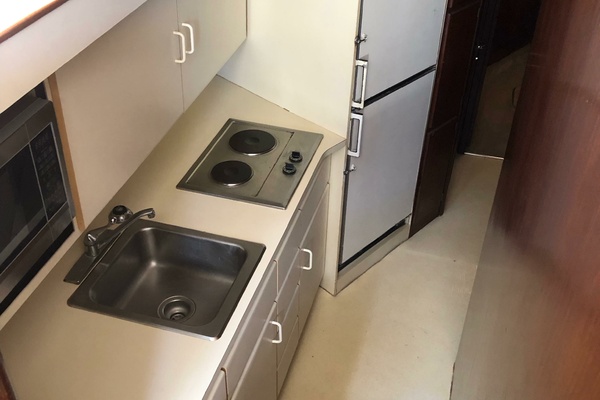 Megalodon 45ft Hatteras Yacht For Sale