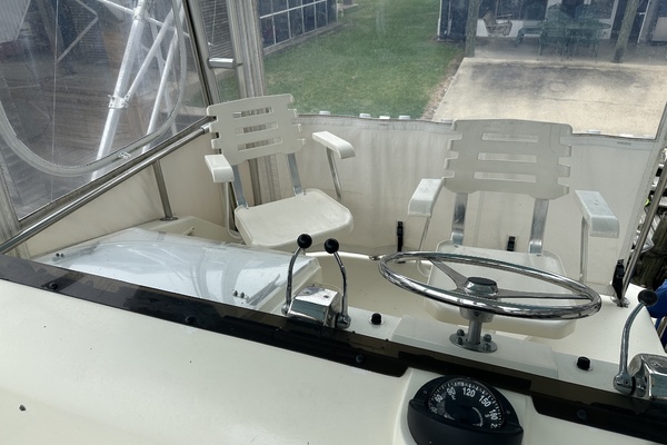 Megalodon 45ft Hatteras Yacht For Sale