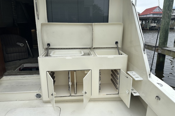 Megalodon 45ft Hatteras Yacht For Sale