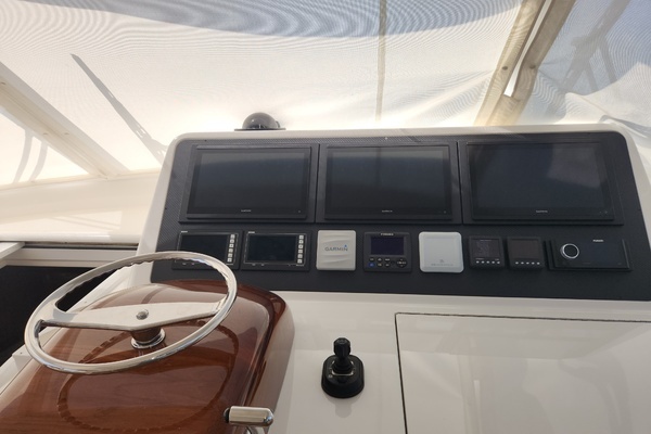 2018 Viking 48