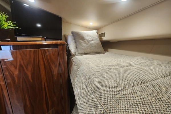 2018 Viking 48
