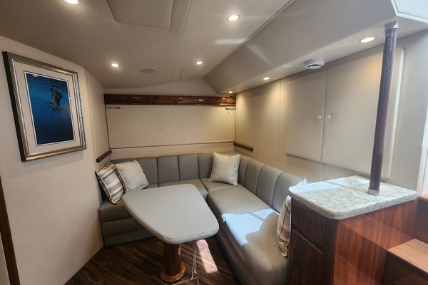 2018 Viking 48