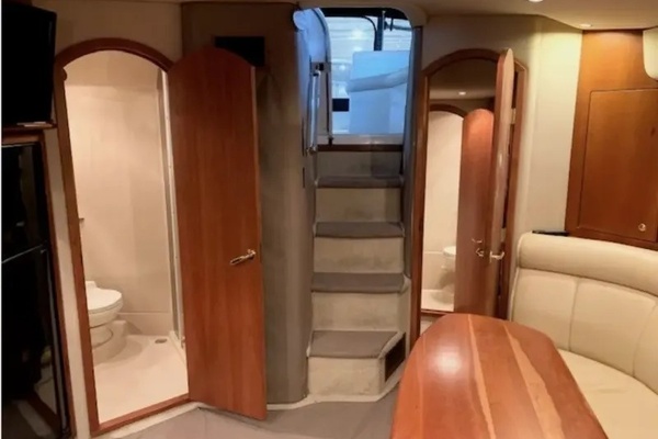 2002 Cruisers 3870 38ft Cruisers Yacht For Sale