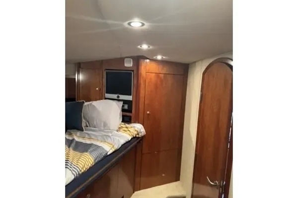 2008 Cruisers 460 Express 47ft Cruisers Yacht For Sale