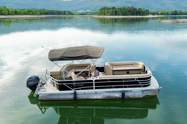 24ft Sweetwater Yacht For Sale