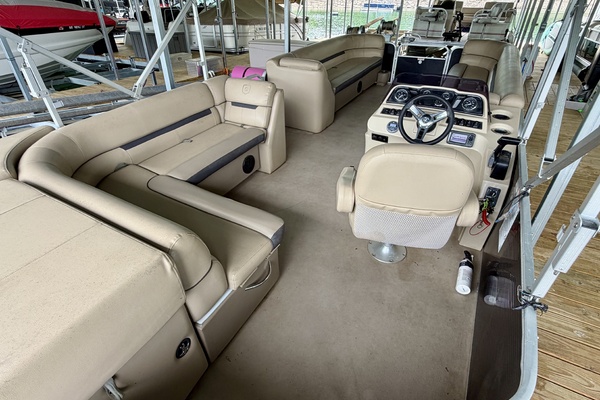 24ft Sweetwater Yacht For Sale