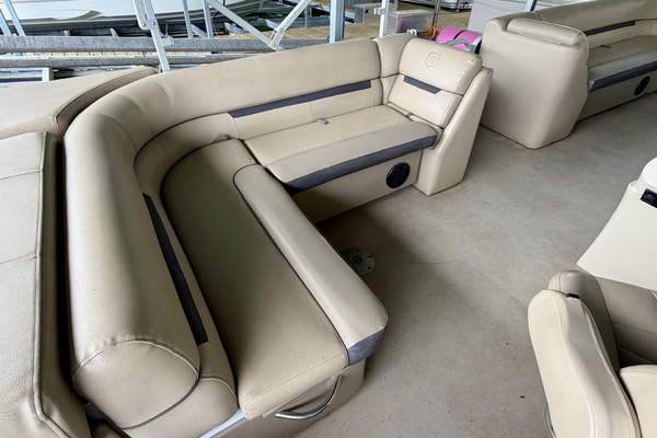 24ft Sweetwater Yacht For Sale