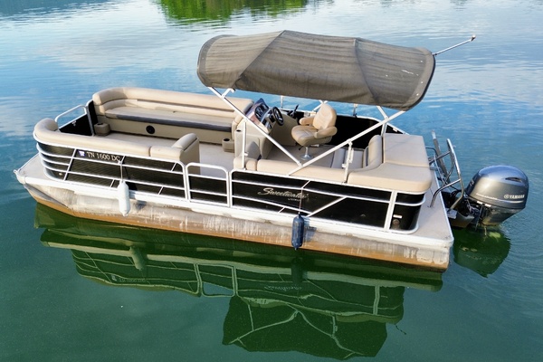 24ft Sweetwater Yacht For Sale