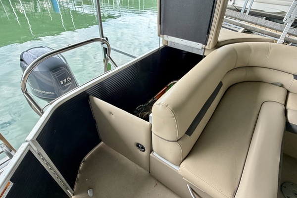 24ft Sweetwater Yacht For Sale