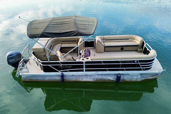 24ft Sweetwater Yacht For Sale