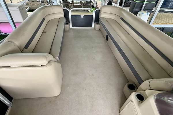 24ft Sweetwater Yacht For Sale
